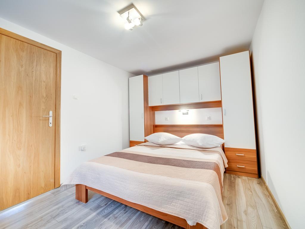 Apartment Danijela Шибеник Экстерьер фото